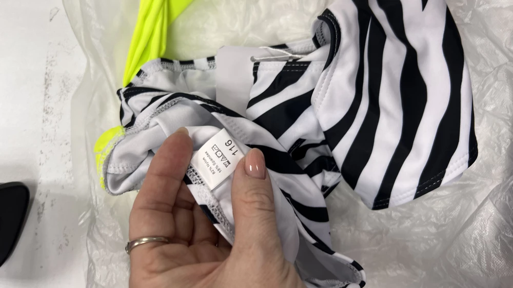 Купальник понравился, хорошего качества. Размеру соответствует.