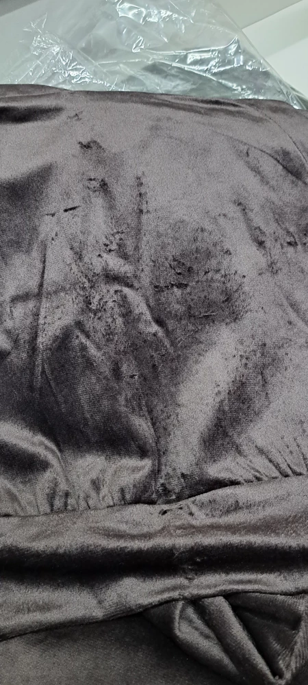 Возврат, во первых маломерка,во вторых вся кофта в каких то коцках