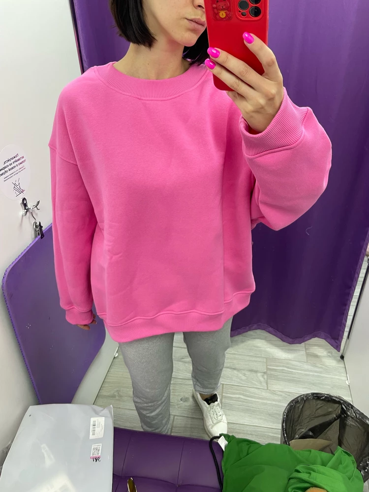 Отличный свитшот🤩 мягкий, как облачко
