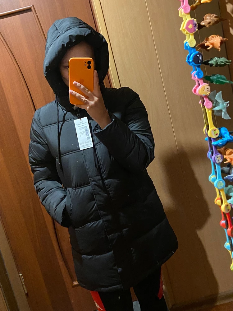 Куртка пришла размер в размер, доставка быстрая. По качеству претензий нет, нигде ничего не торчит, своих денег определенно стоит🤗