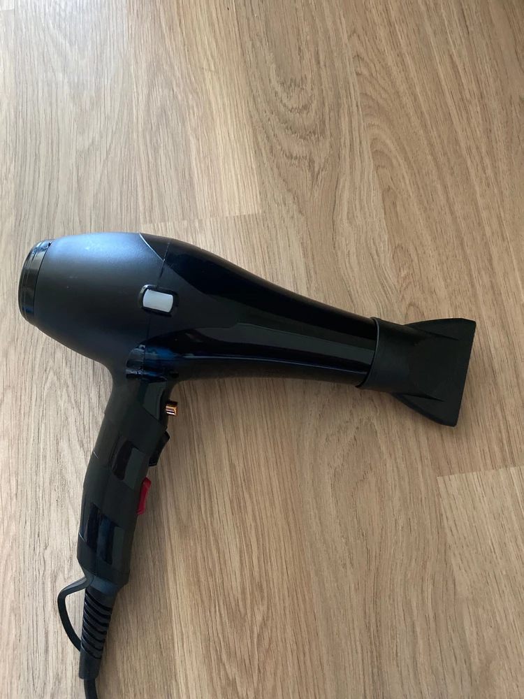 Ровно год пользовалась и вчера перестал работать.