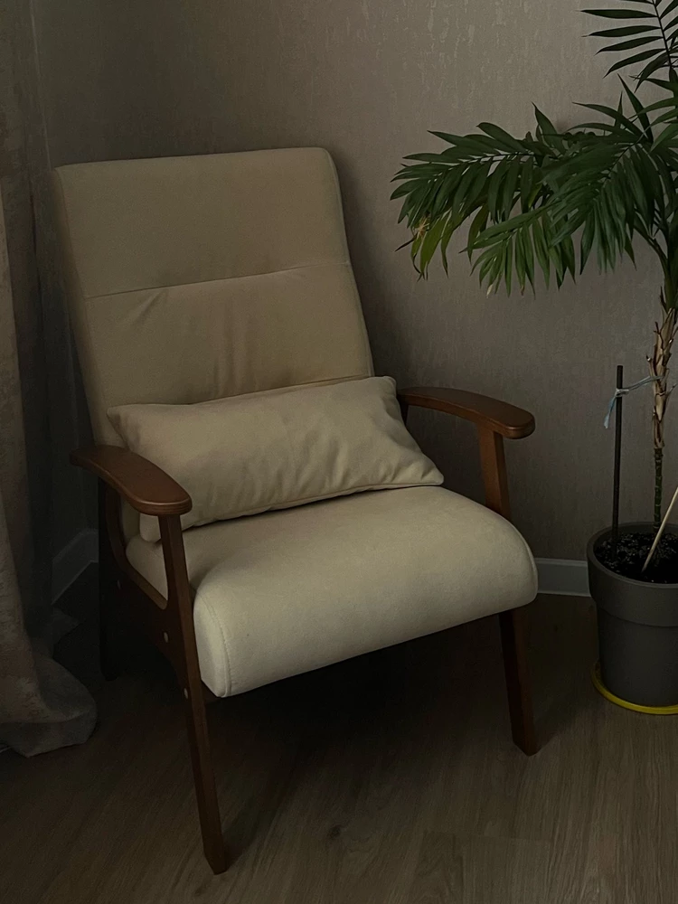 Очень классное кресло👏🏻 я очень довольна, пришло все целое, собрали быстро, без брака