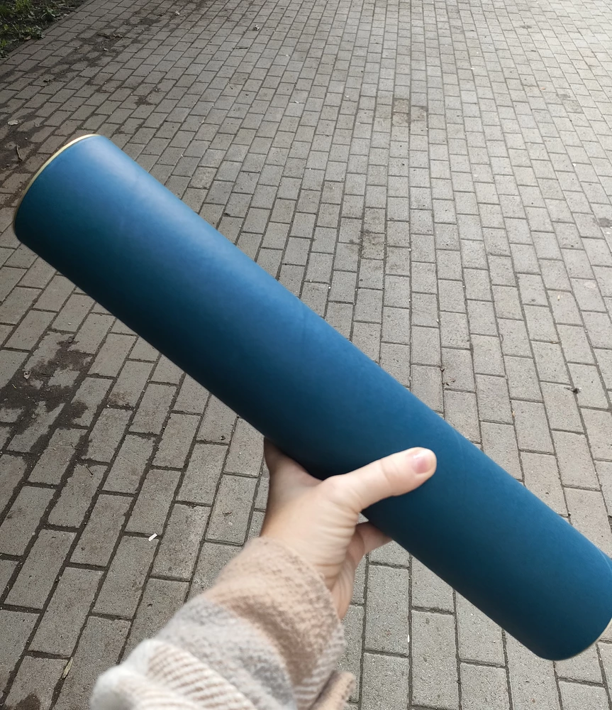 Хороший зонт, беру второй на подарок. Очень красивая упаковка. Год назад когда я брала свой зонт такой упаковки не было. Подобным зонтом пользуюсь уже год, качеством довольна.