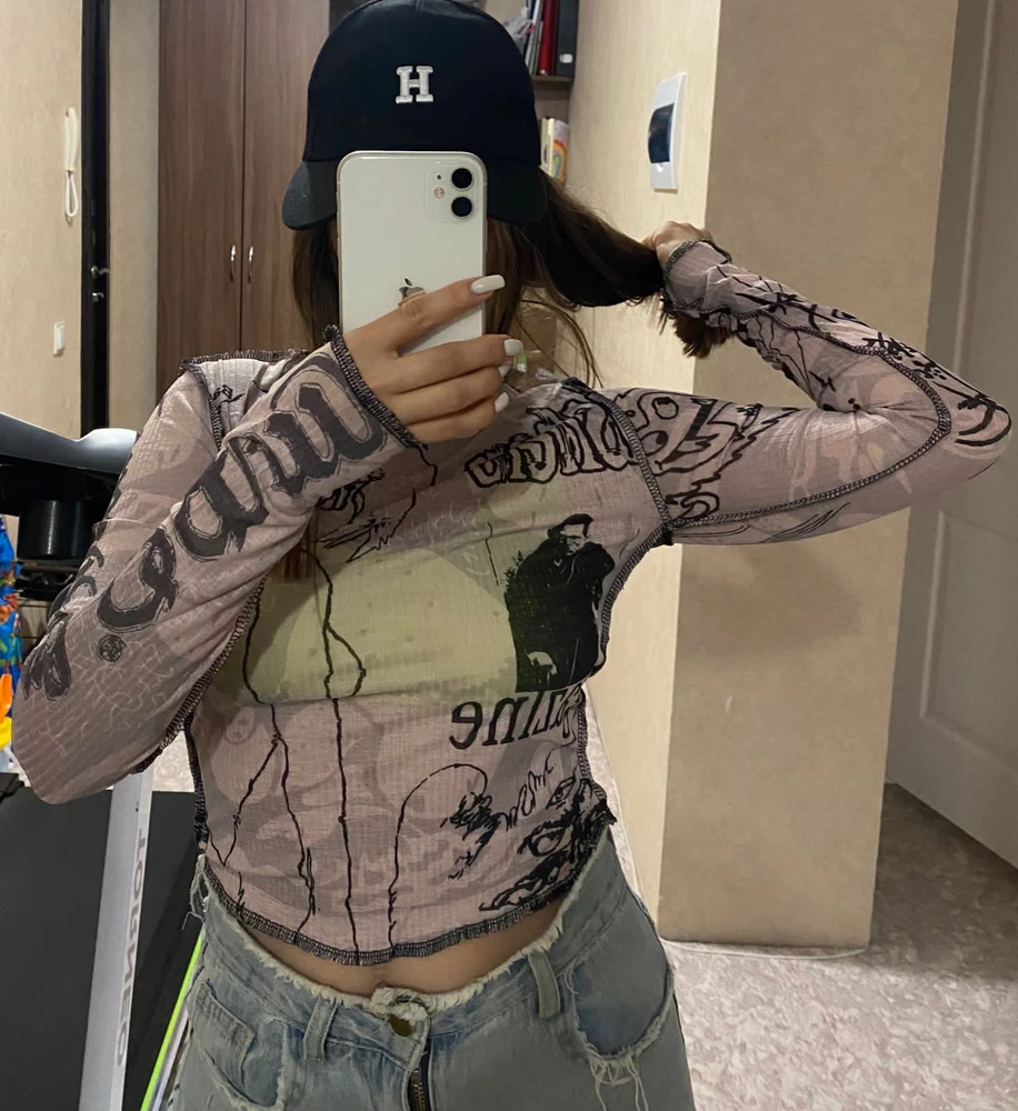 Топ понравился, принт прикольный, рекомендую 👍