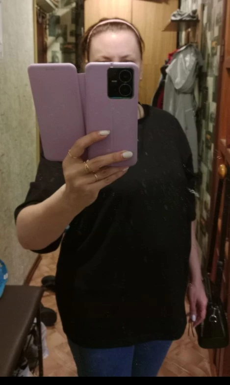 Футболка хорошего качества ,приятная к телу, не линяет.доставка быстрая,спасибо.