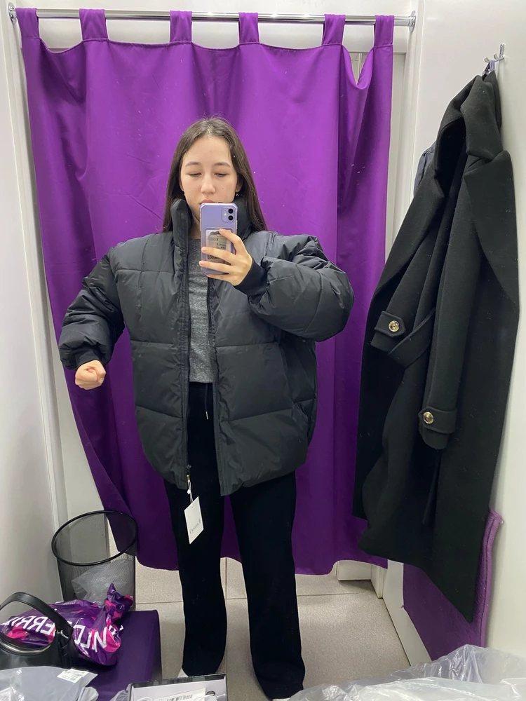 Взяла самый маленький размер, все равно выглядело как 56 размер