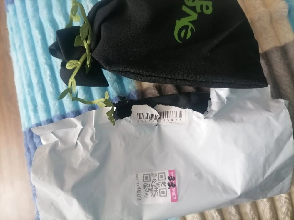 Очень вкусные и полезные витамины. Быстрая доставка, красиво упакованы, особенно красивый мешочек. Очень рад что заказал их. Буду принимать с удовольствием)