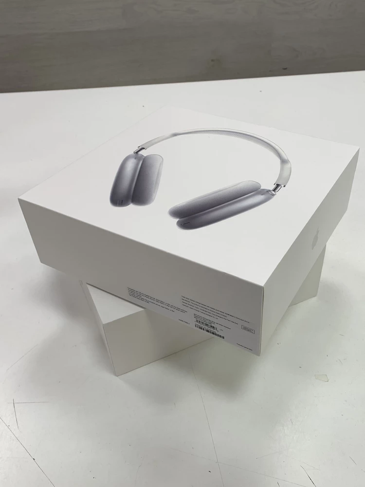 Наушники шикарные! Есть и анимация, и шумоподавление, и прозрачность, всё супер!🔥