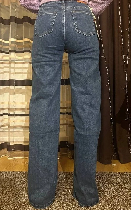 Хорошие джинсы)) На рост 167 по длине сели отлично, брала 26 размер. Посмотрим , как будут носиться.