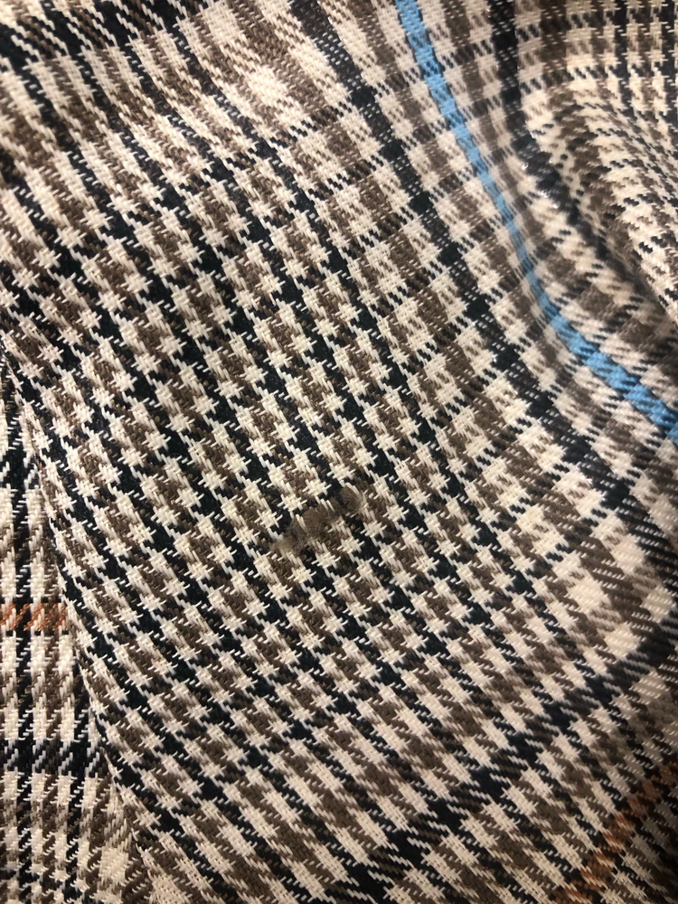 Возврат товара . Пришел с дефектом . Пришлось отказаться . А так очень классный , если бы не дефект , взяла .