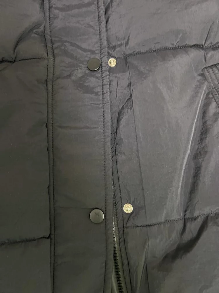 Классная куртка всем советую, размер соответствует