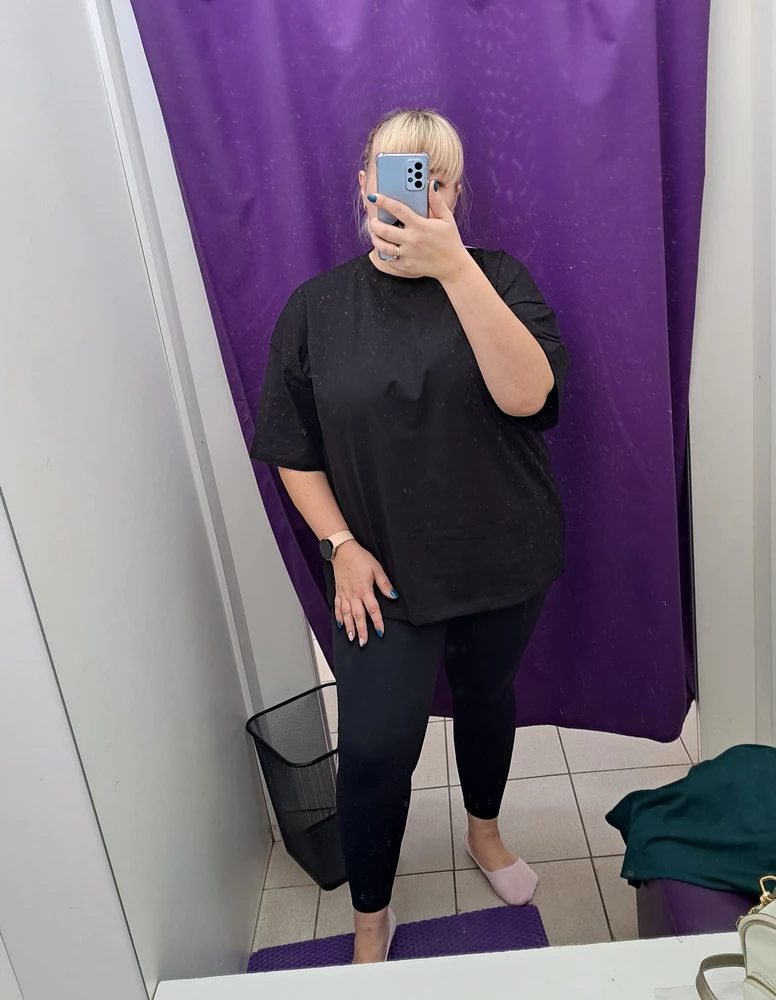 Приятный материал, сшито качественно