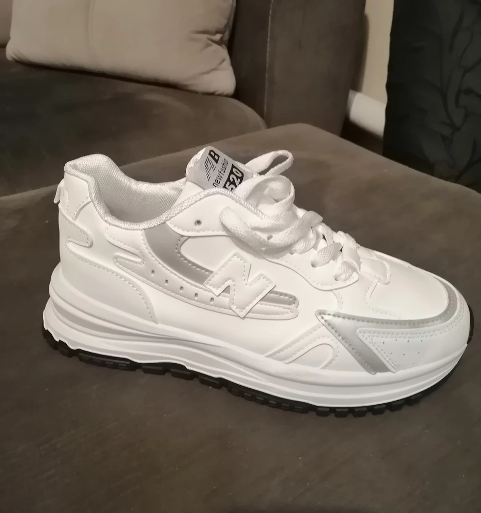 Спасибо большое) незнаю пока, как будут в носке, а смотрятся симпатично) На размер ноги 25,5 см подошли 41 размер