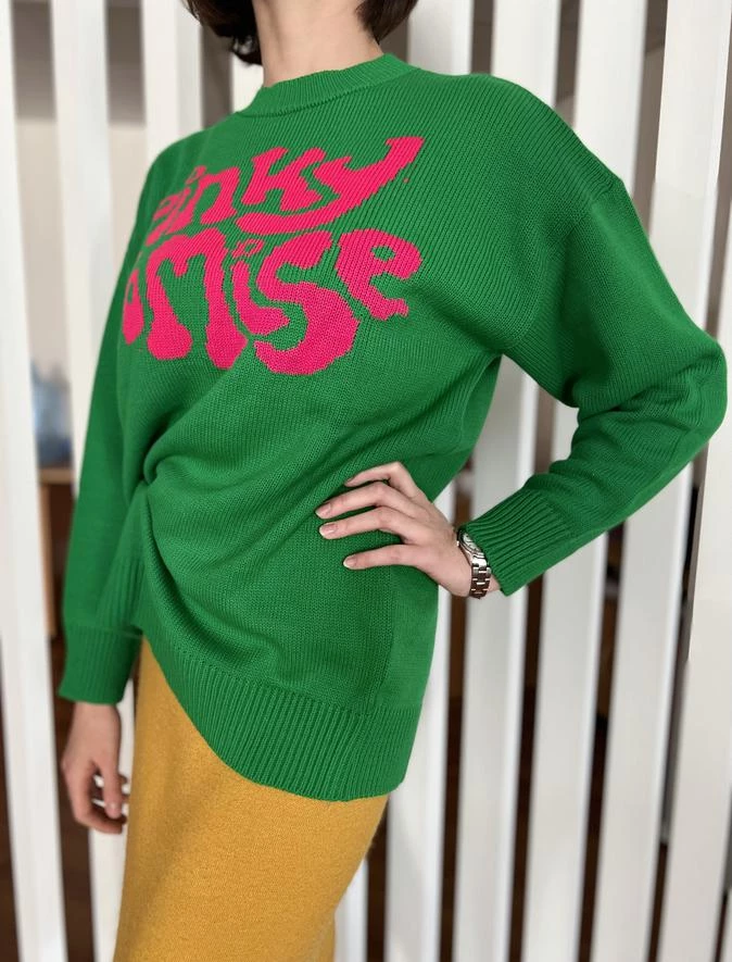 Отличное качество, не колется, размер хорошо сел, упакован тоже хорошо