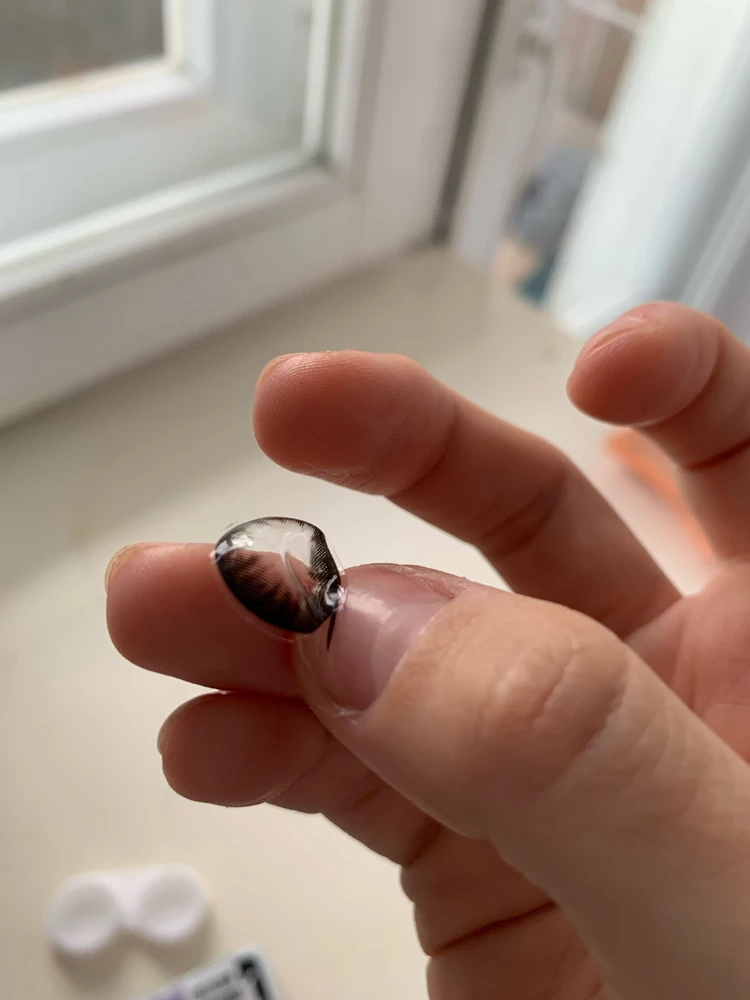 Воспользоваться не удалось, пришла с браком..рваная линза
Деньги вернут?