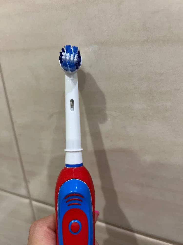 Отлично подошла на детский OralB 👍