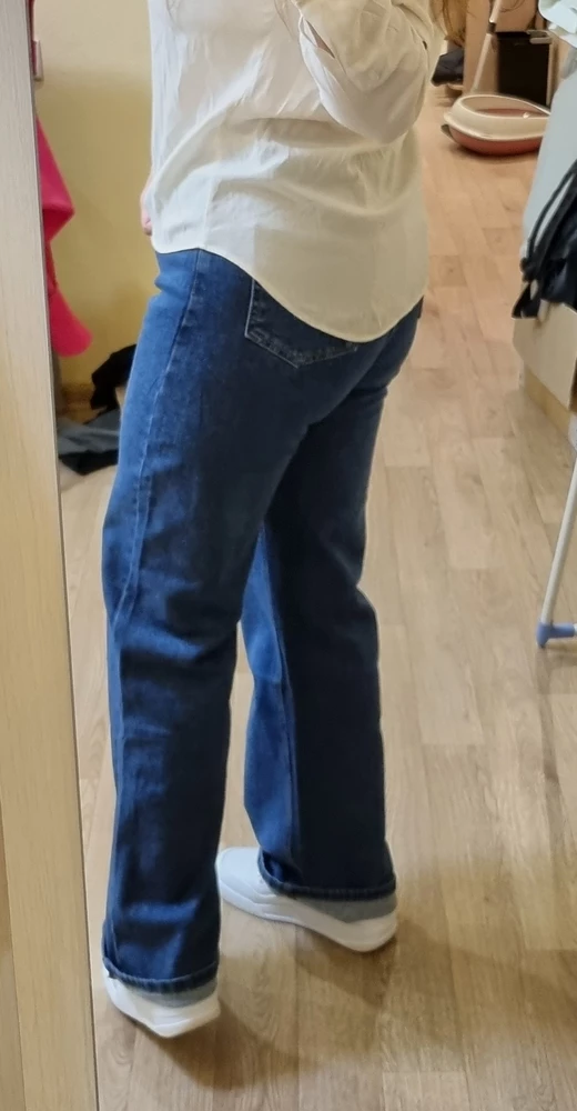 Отличные джинсы,на свой 46-48,взяла 28 размер,сели хорошо,утепленые внутри