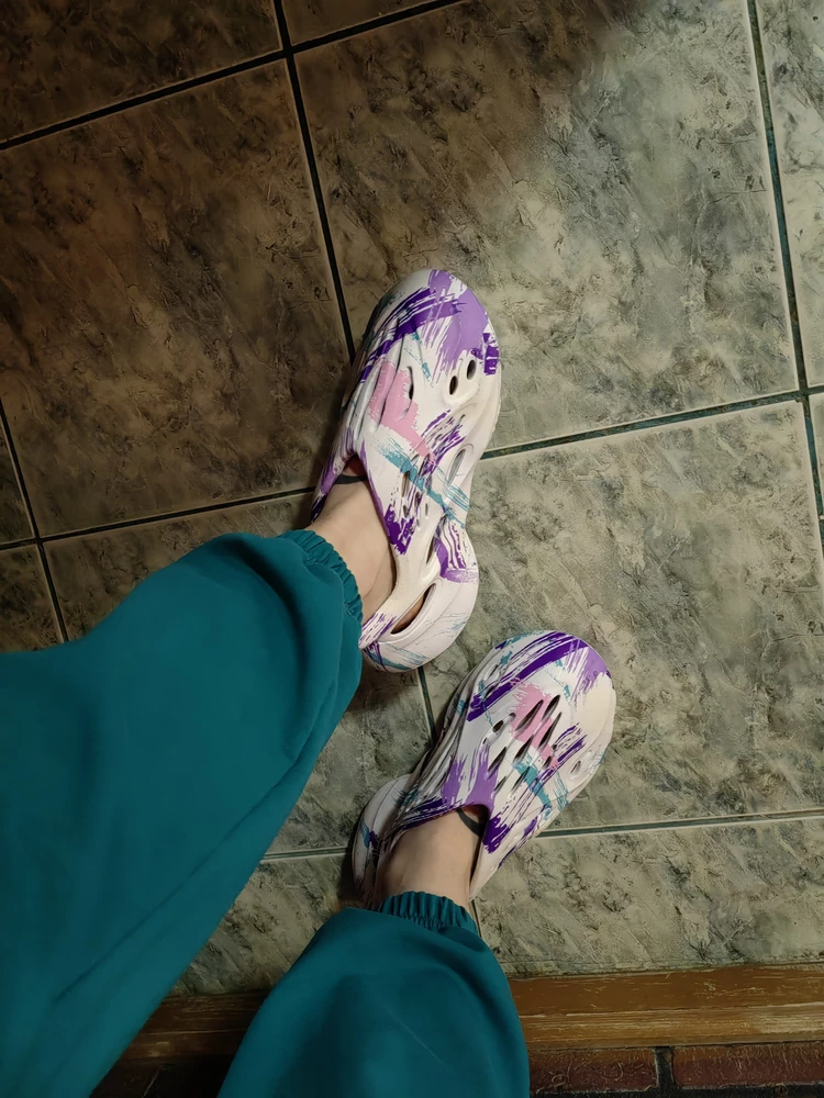 Офигенные тапочки, с очень мягкой подошвой. Спасибо