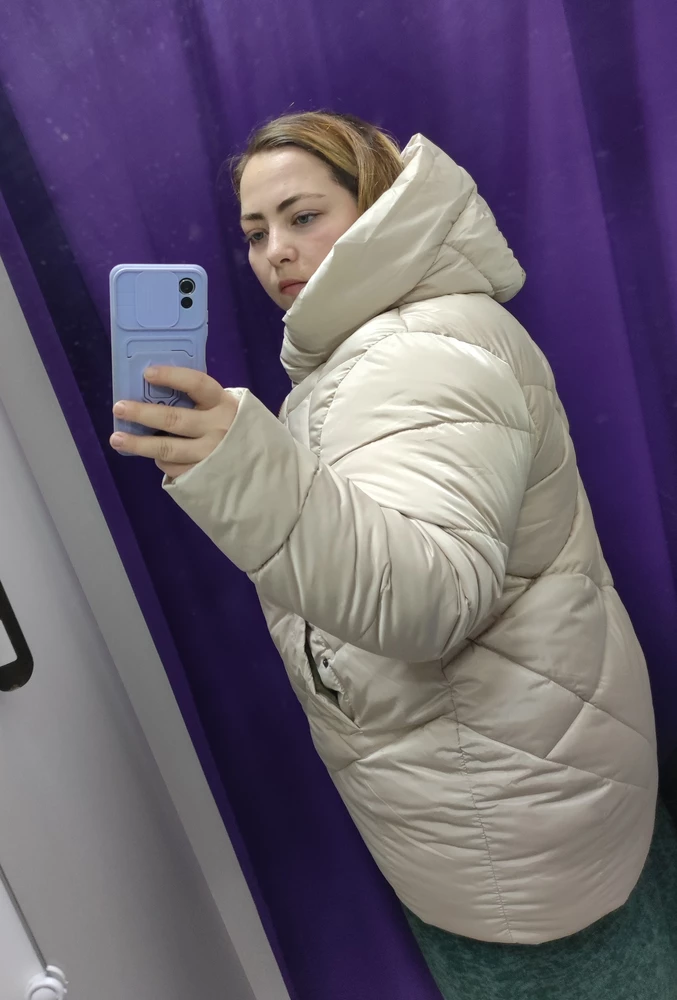 Отличная куртка, фурнитура добротная, идеально подходит для тех у кого выпирает животик