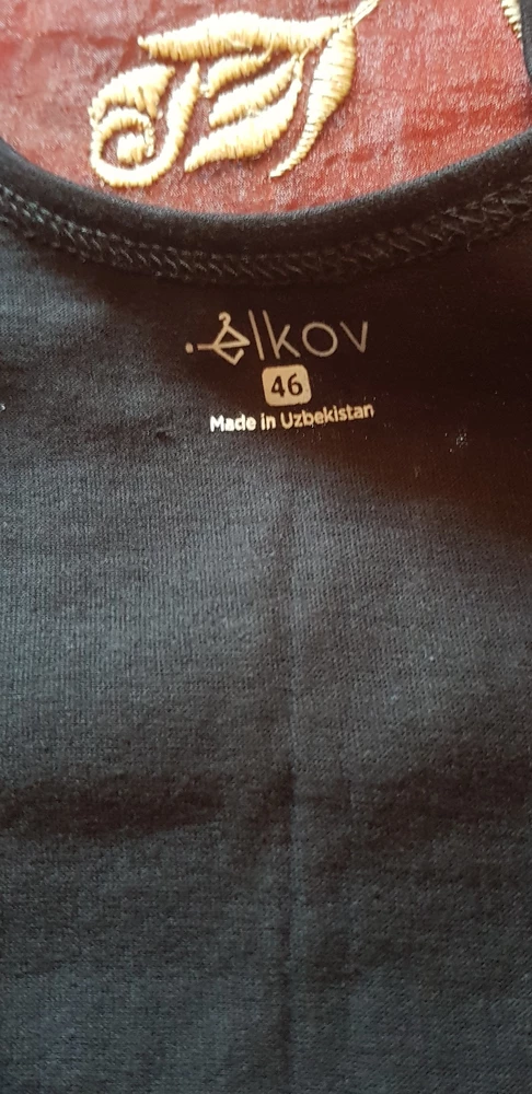 Беру 2ой раз, качество хорошее,  запаха нет. Рекомендую.  Размер соответствует, берите по размерной сетке. Спасибо продавцу.