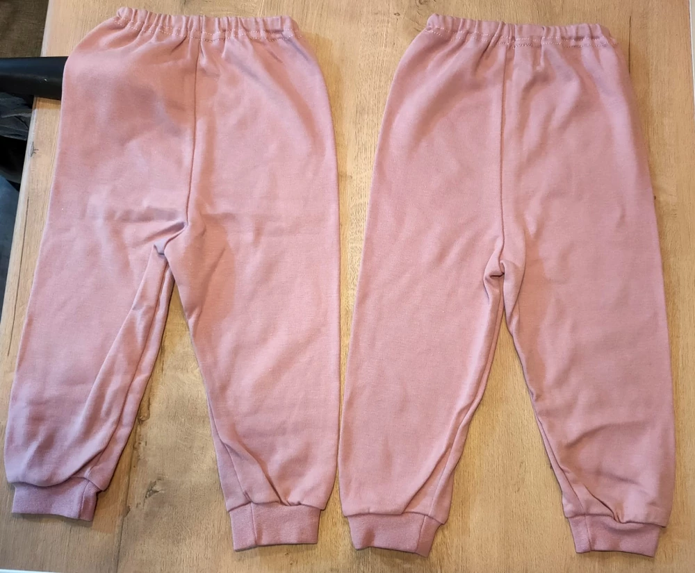 Ползунки отличные, размер соответствует,  очень мягкие. Резинки не тугие. Прям то, что нужно для ребёнка