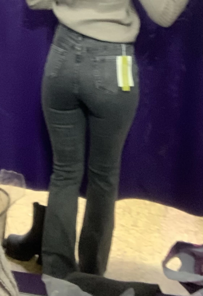 Рост 167, вес 56, хотела что бы были длиннее, и ширины клеша мне не хватило. Стрейч