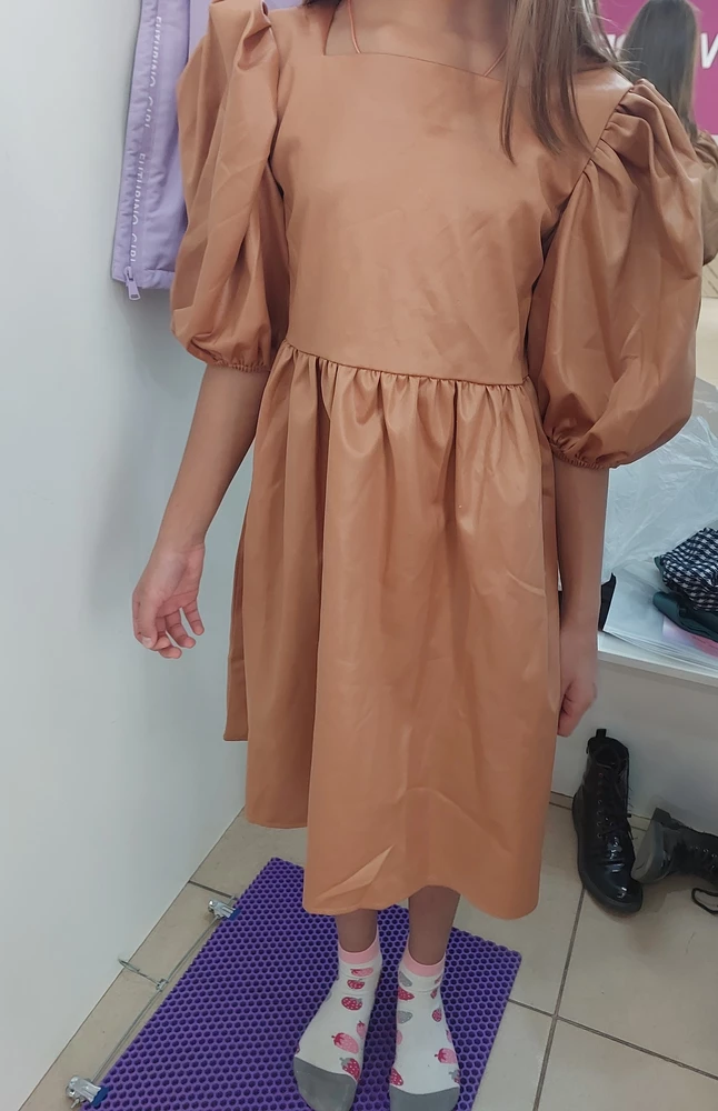 Хорошее платьице. Приятная ткань. Но нам не подошёл фасон.