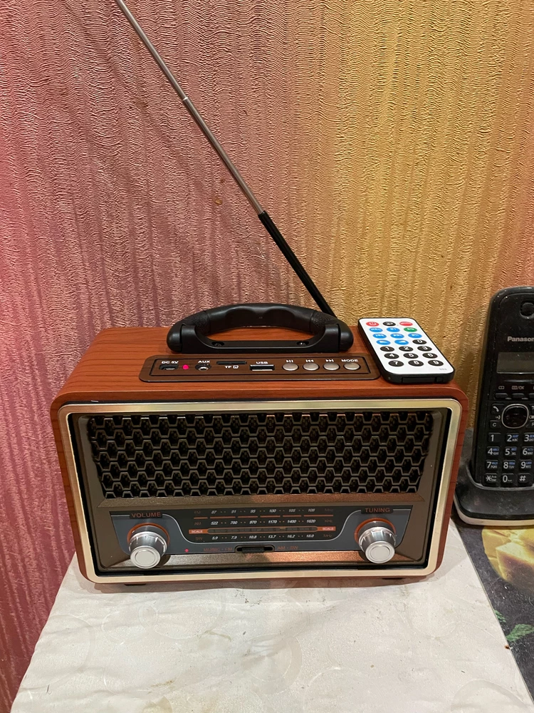 Громкий
Звук чистый
Хороший радиоприемник
Советую к покупке