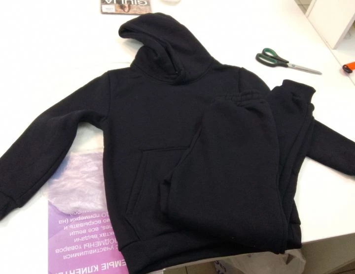 Наместо 42 пришол размер 140 детский костюм очень расстроилась (