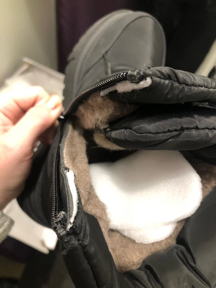 Ботинки хорошие, удобные. На слякоть самое то, но не выкупила, тк пришёл брак, как в предыдущем отзыве.