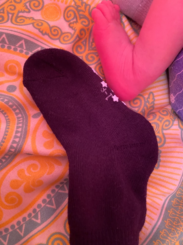 Заказала размер 0-6 
Для ножки новоржденного огромные
Размер как для годовалого ребенка🙄