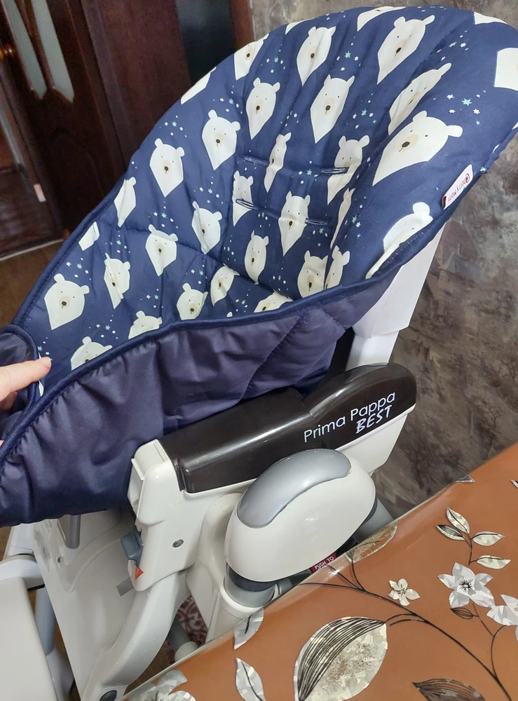 На стул peg perego prima pappa best НЕ ПОХДОДИТ. Длины по спинке не хватает, поэтому снимаю две звезды. К сожалению выбросила пакет, а так оформила бы возврат. А вообще сам чехол отличный, очень понравился. Жаль, что не подошёл.