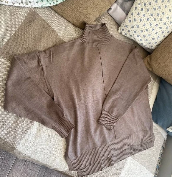 Приятный к телу и уютный свитер)