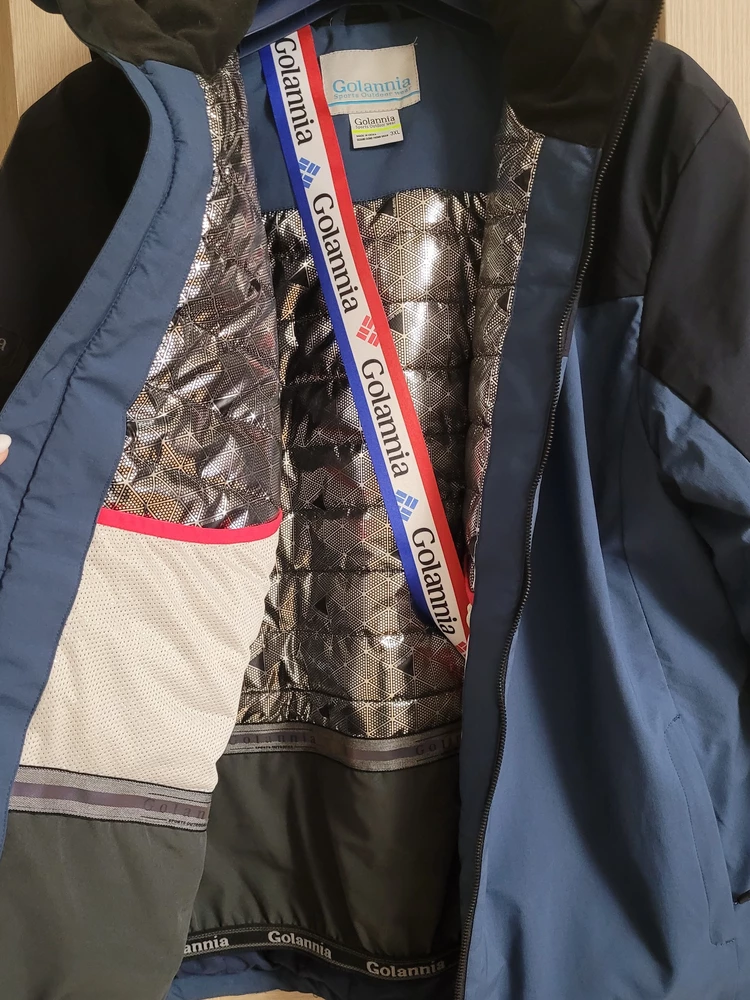 Куртка хорошая. Размер соответствует.