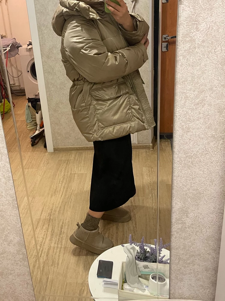 Отличная юбка, не особо плотная, трендовая, я очень довольна