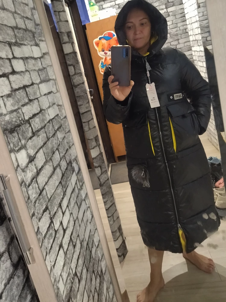 Шикарное, очень понравилось, размер соответствует.