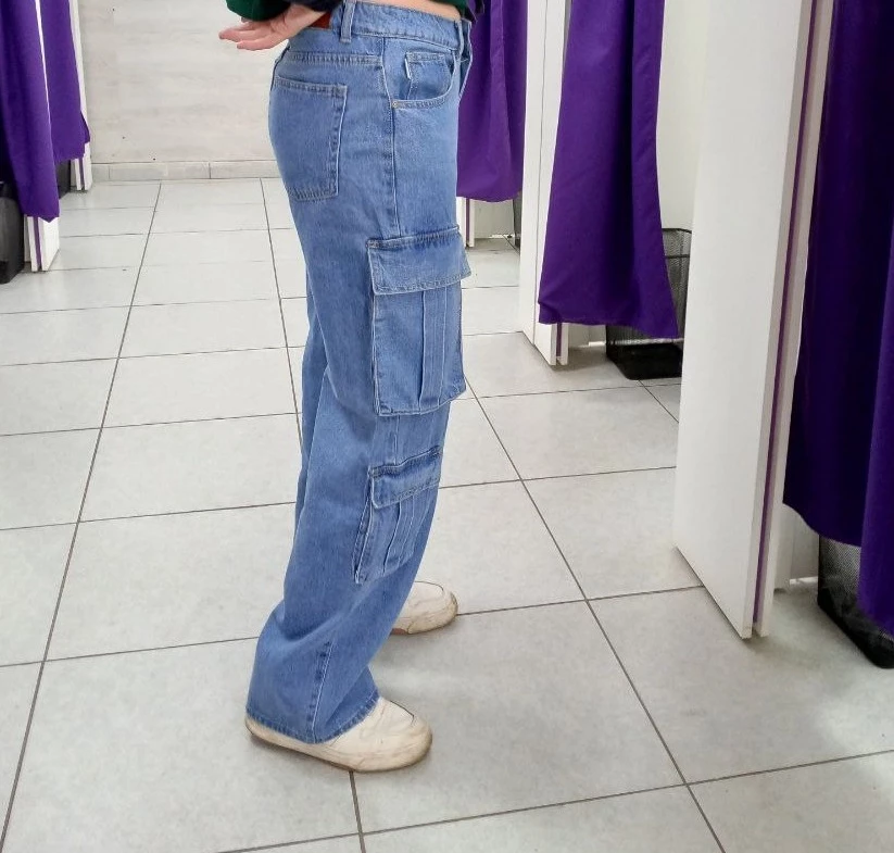 отличные и качественные джинсы, чтобы подошла длинна и не давили взяла на размер больше. советую!