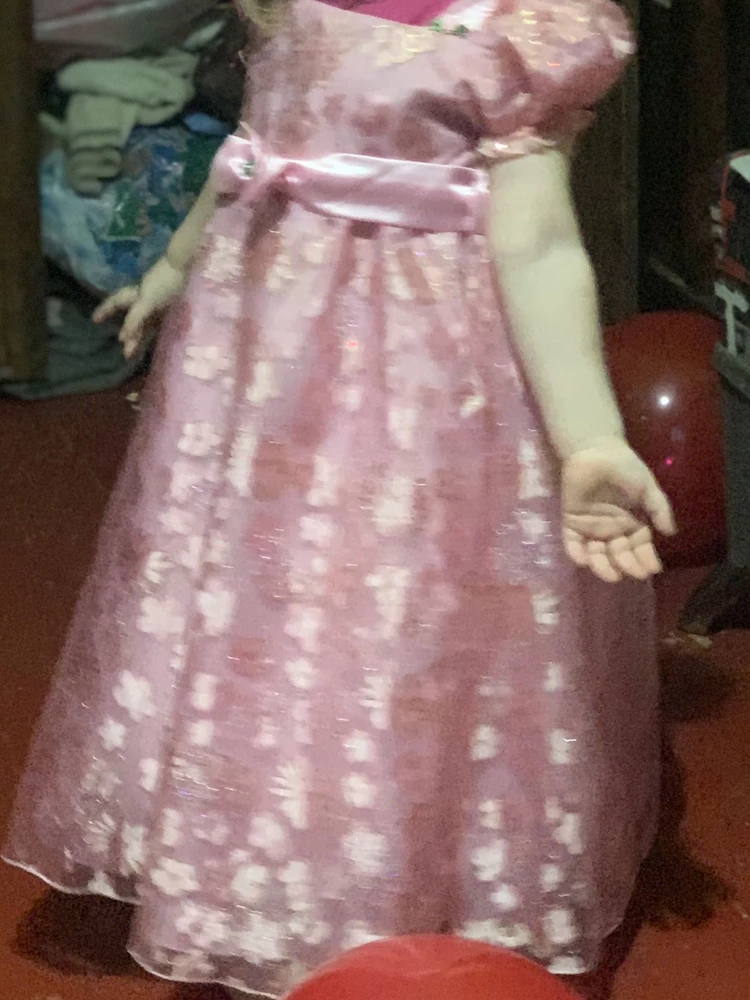 Платье прелесть… 110 на два года в самый раз.