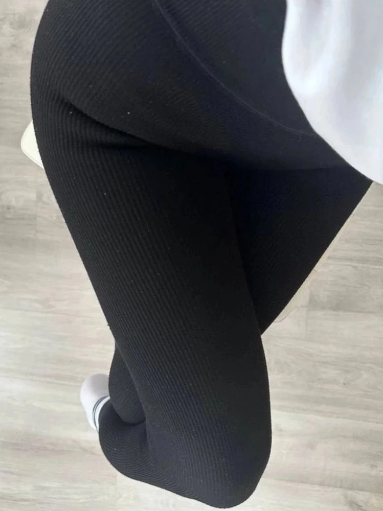 Хорошие леггинсы, теплые, удобные, не линяют