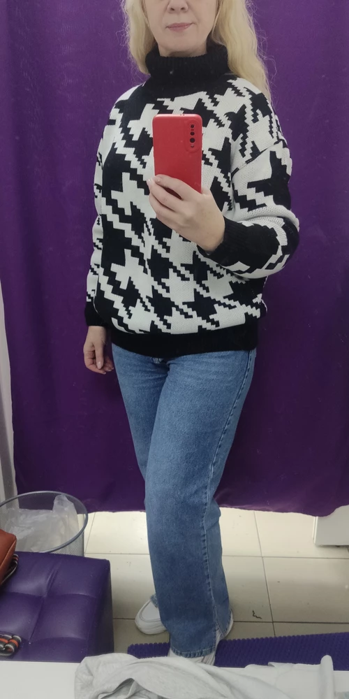 Качество хорошее,мой р-р 46-48 , рост 170 см.,оставила для разнообразия.)