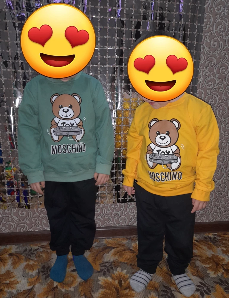 Хорошие костюмы, спасибо продавцу, рекомендую.