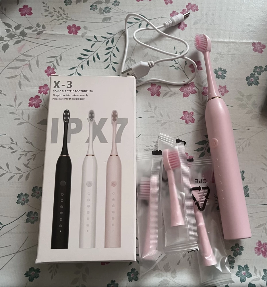 Заказ пришел быстро, щетка работает 
Минус 2 звезды за то, что заказ пришел без подарка и нет инструкции на русском языке