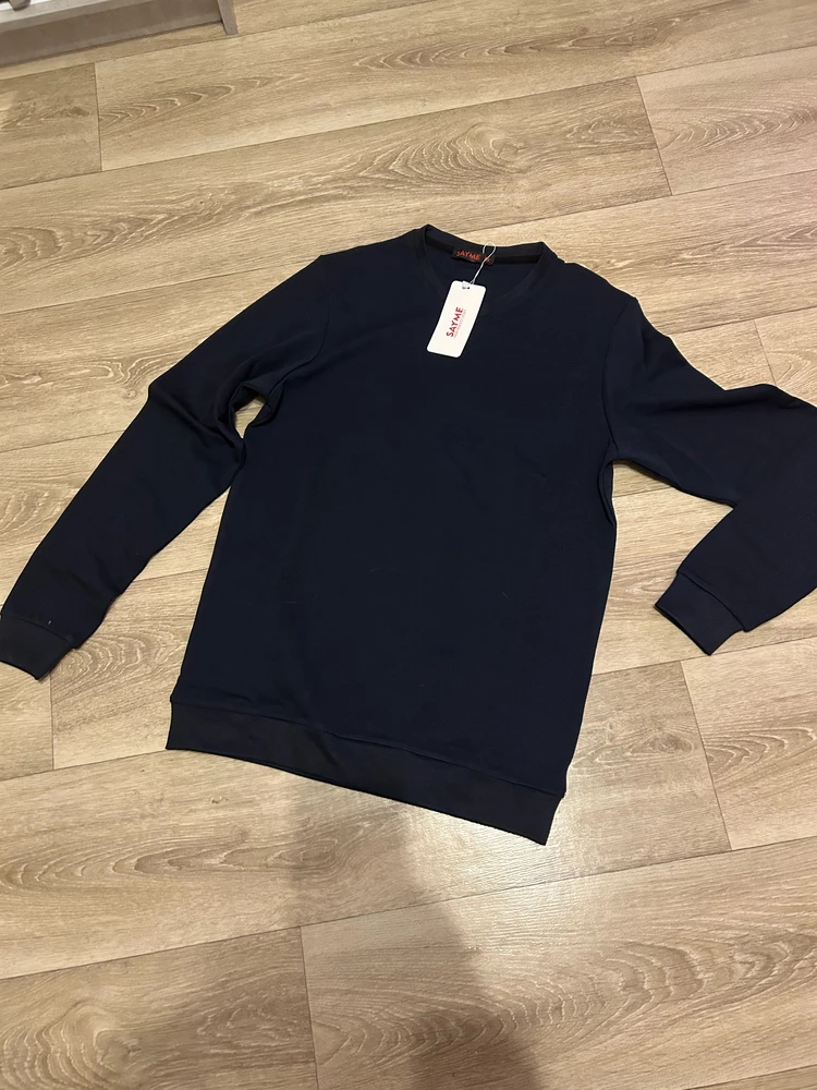 Хороший джемпер, пришла быстро и без брака. Качество хорошее, посмотрим как будет в носке.