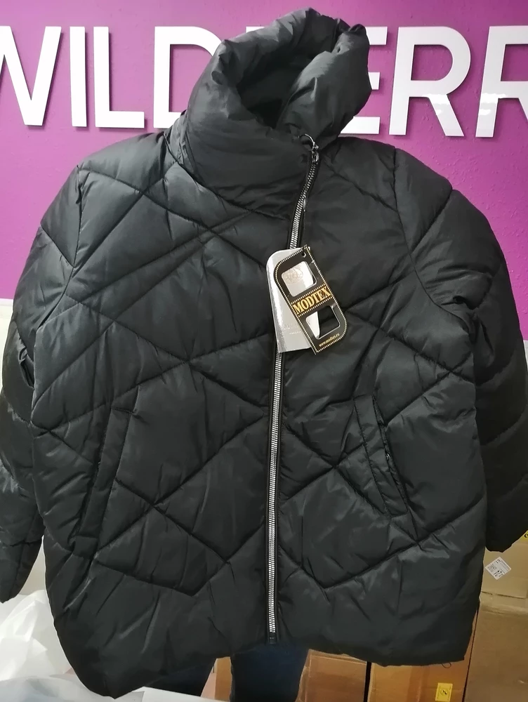 Куртка не плохая, но не для зимы нашей, отказ потому что надо зимнюю куртку,