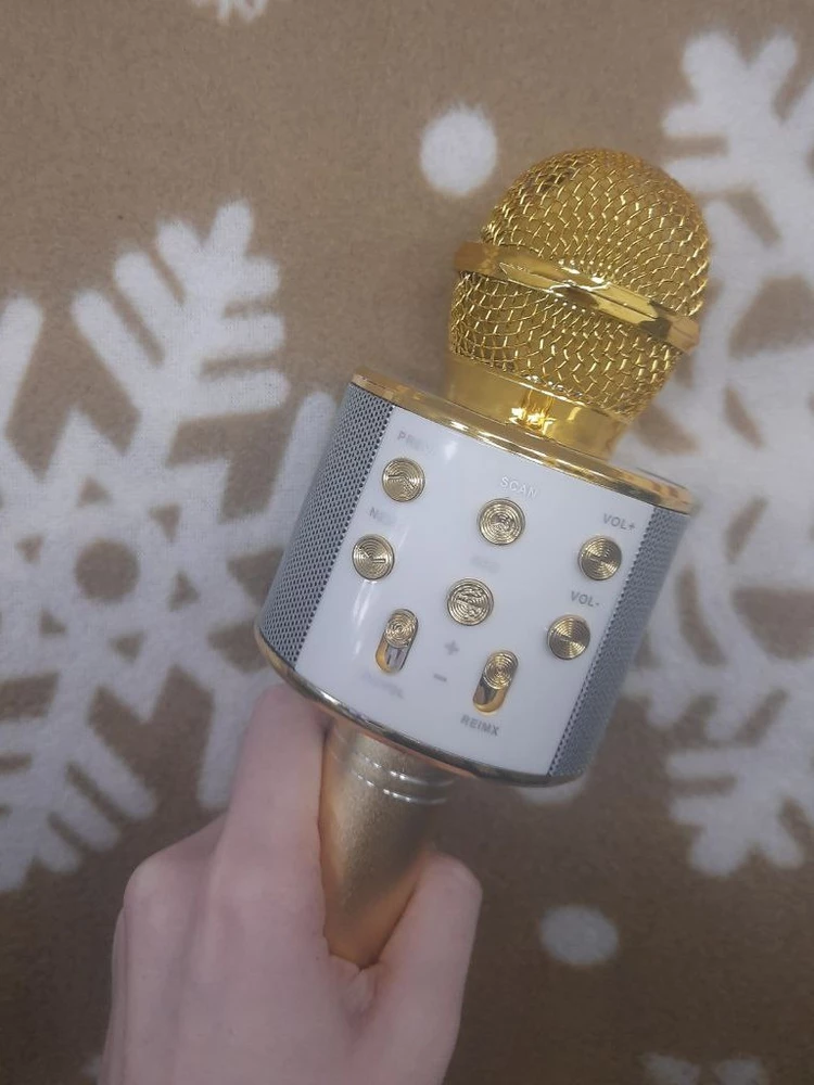 Для детей и подростков пойдёт. Нам с друзьями понравился. Звук норм, держать удобно.