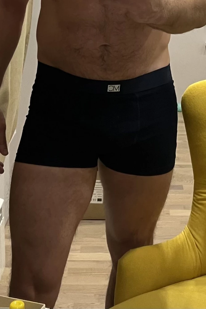 Наконец русский бренд боксеров с нормальным качеством хлопка.  Упакованы в зип пакет. 3 штуки за эту цену , отлично. Не Китай, не синтетика) спасибо, посмотрим как будет в носке