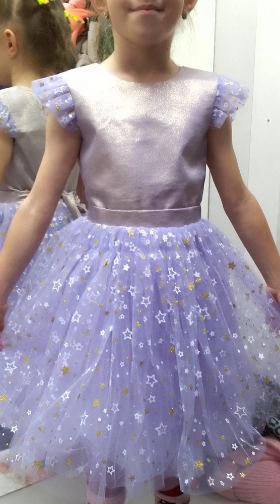 Отличное платье.