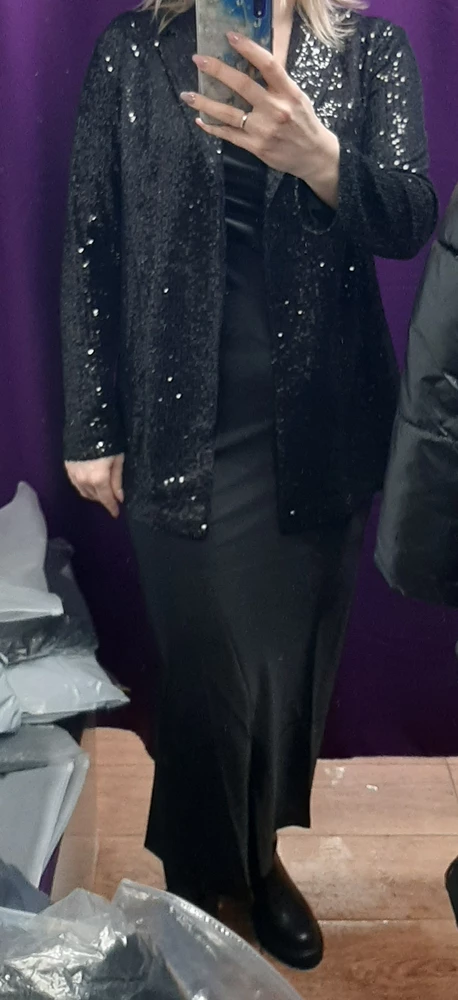 Супер. Но взяла другую модель. Это не пиджак. Ткань тонкая.