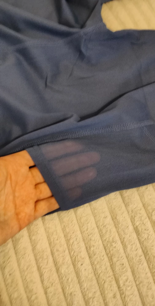 Классные, подошли хорошо на 46 размер и по длине на рост 160,взяла xl-xll. Строчки все хорошие. Продавца и товар рекомендую.