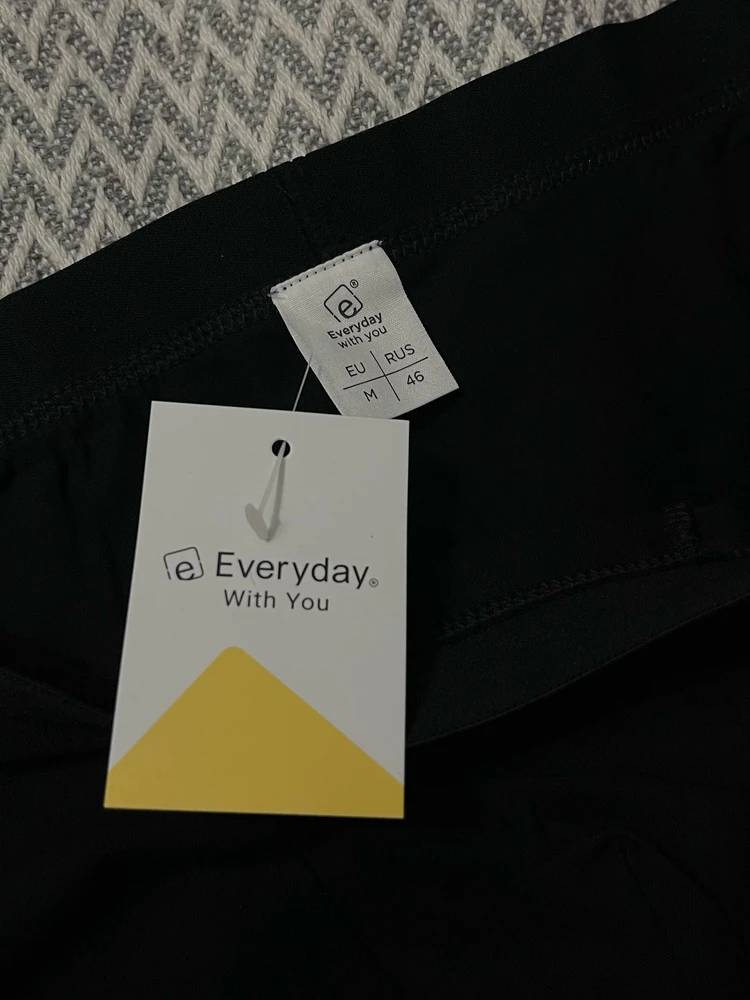 Классные качественные трусы! Размер подошел, швы аккуратные, нитки не торчат. Приятные наощупь